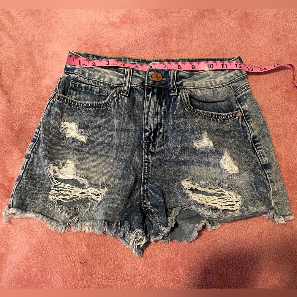 Denim High Rise Shorts - Picture 4 of 5